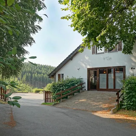 Chalet Le Vieux Sanglier - 41 Pers - Malmedy